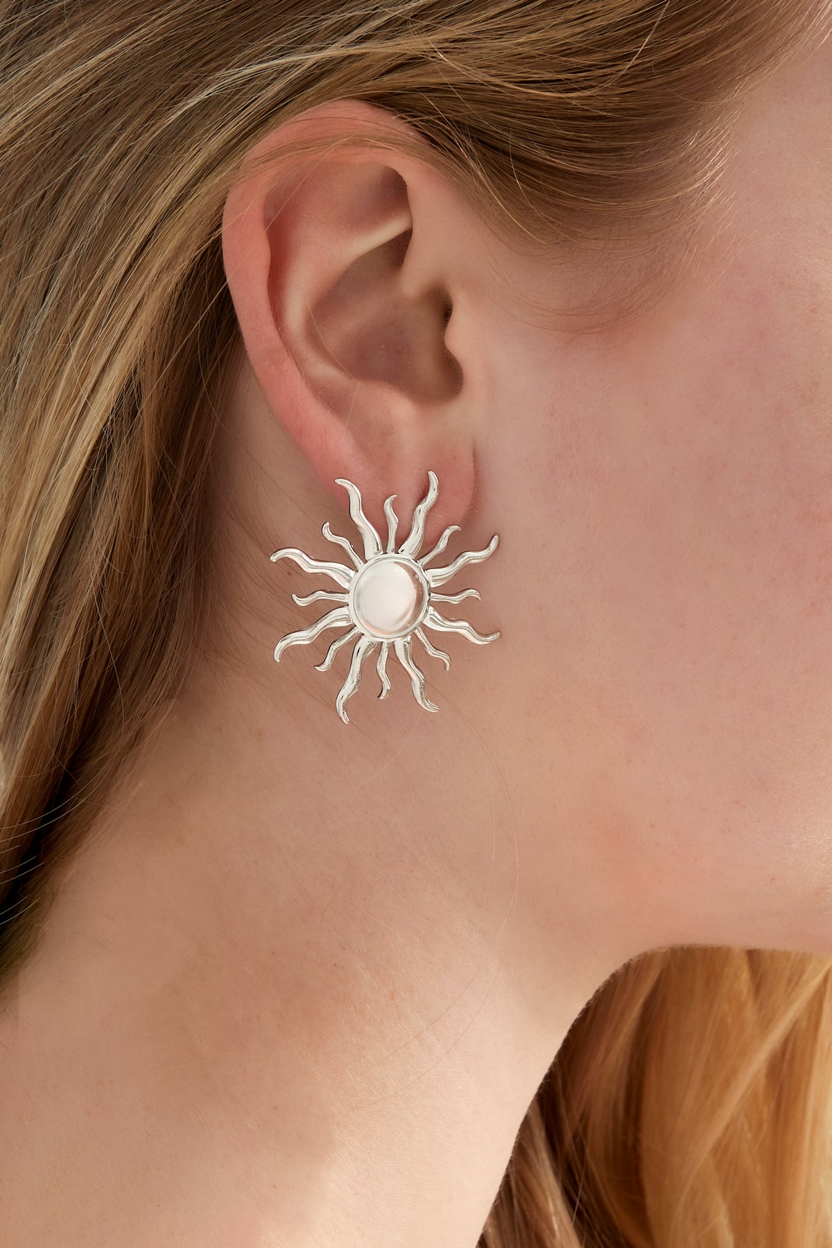 Sol – Romantische zon-oorbellen in goud of zilver | Paso a Paso