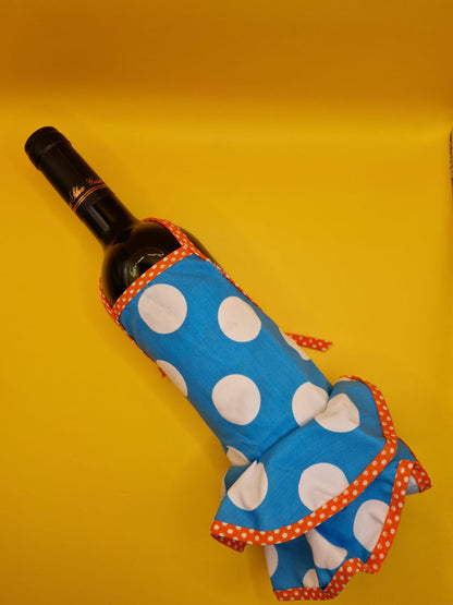 Wijnfles Hoesjes in de Vorm van een Flamenco Jurk "Los Puntos"