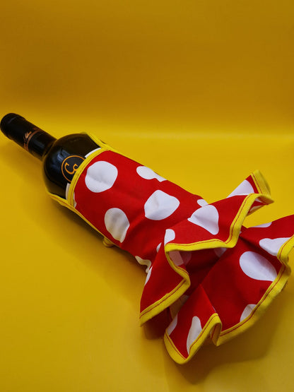 Wijnfles Hoesjes in de Vorm van een Flamenco Jurk "Los Puntos"
